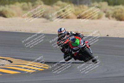 media/Oct-08-2022-SoCal Trackdays (Sat) [[1fc3beec89]]/Turn 10 (945am)/